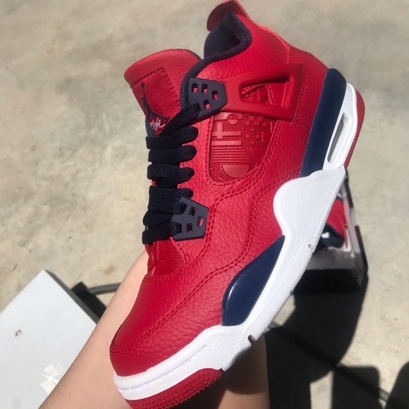 navy blue and red jordans